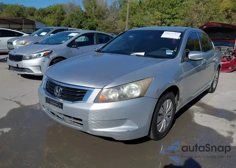 2010 Honda Accord 2.4 Lx z USA, uszkodzony, nr VIN 1HGCP2F38AA095409